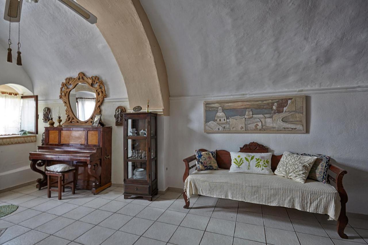 Santorini Cave Houses Vothon Exterior photo